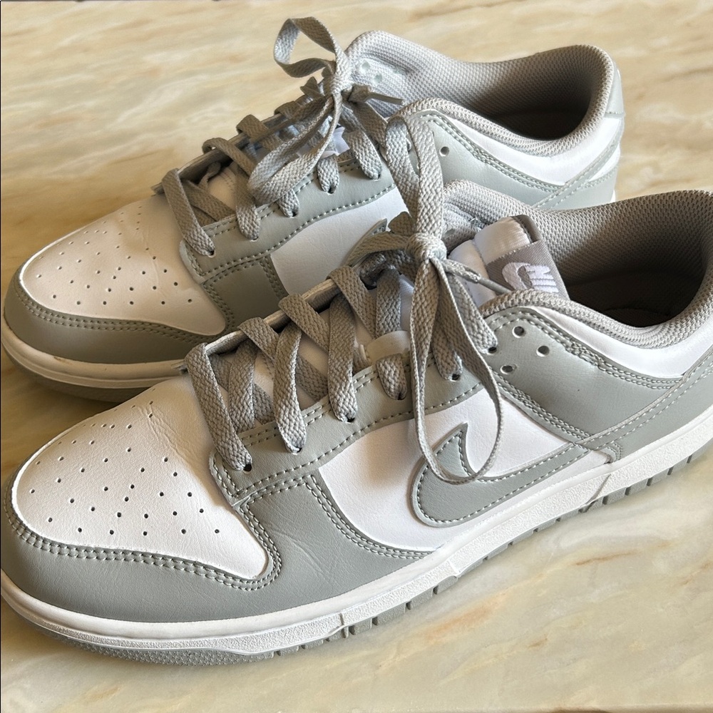 Nike Dunk Low Retro Mens Gray & White Lifestyle Sneakers Size 10 - Picture 2 of 15